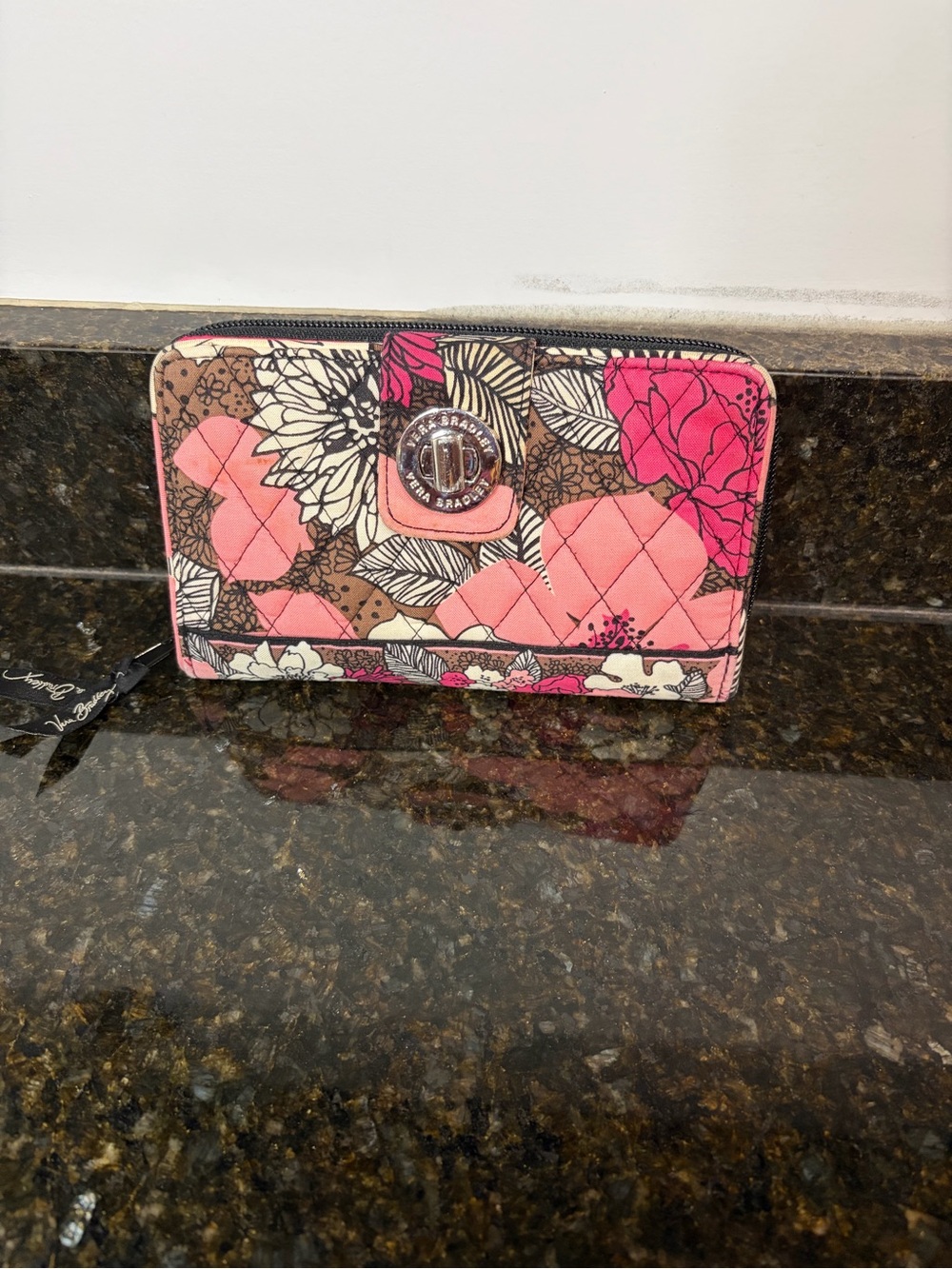 VERA BRADLEY Quilted Turnlock Wallet in Retired Mocha Rouge